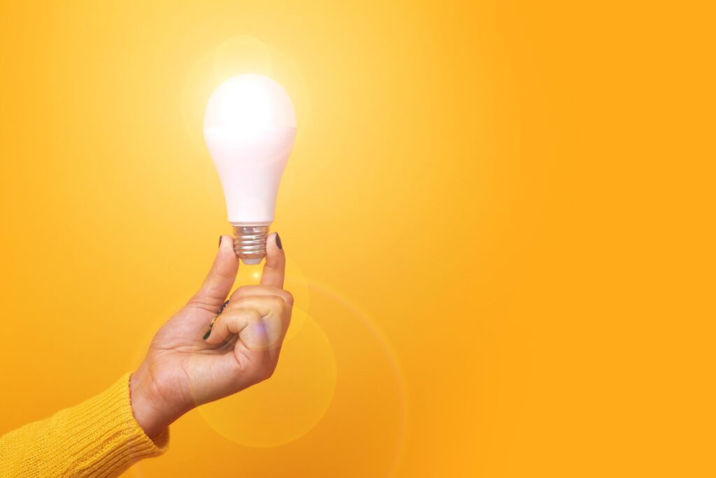 light bulb, light bulb idea, Creative thinking ideas, lightbulb brain